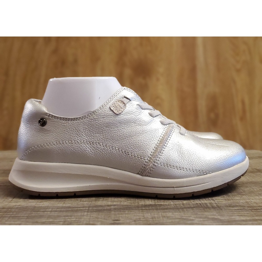 Revere Crete Slip On Sneakers Women's‎ Size 7 Silver